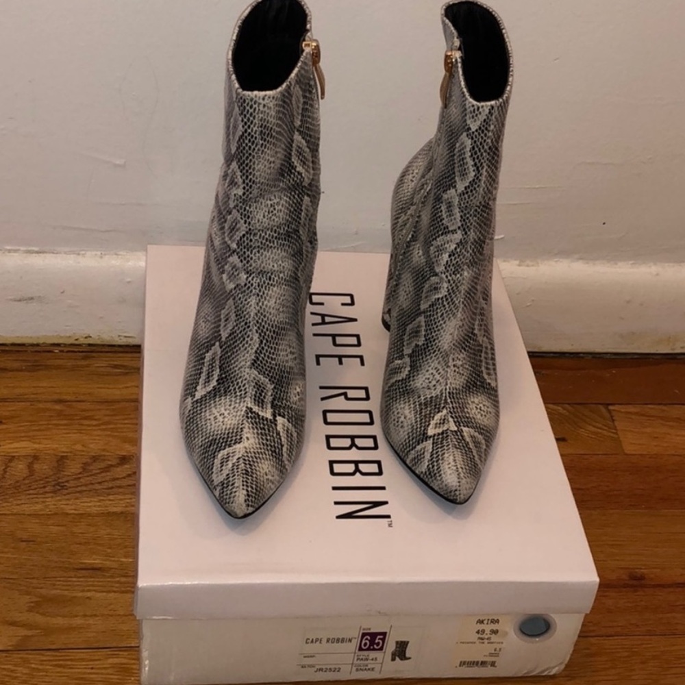 CAPE ROBBIN FAUX SNAKE-SKIN BOOTIE